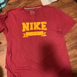 Men’s Nike tee